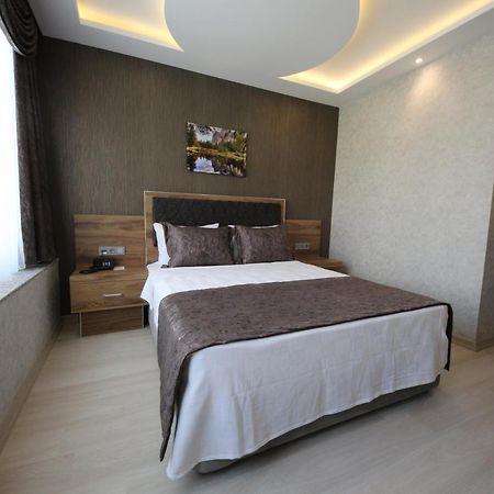 Rose Bay Hotel Маніса Екстер'єр фото