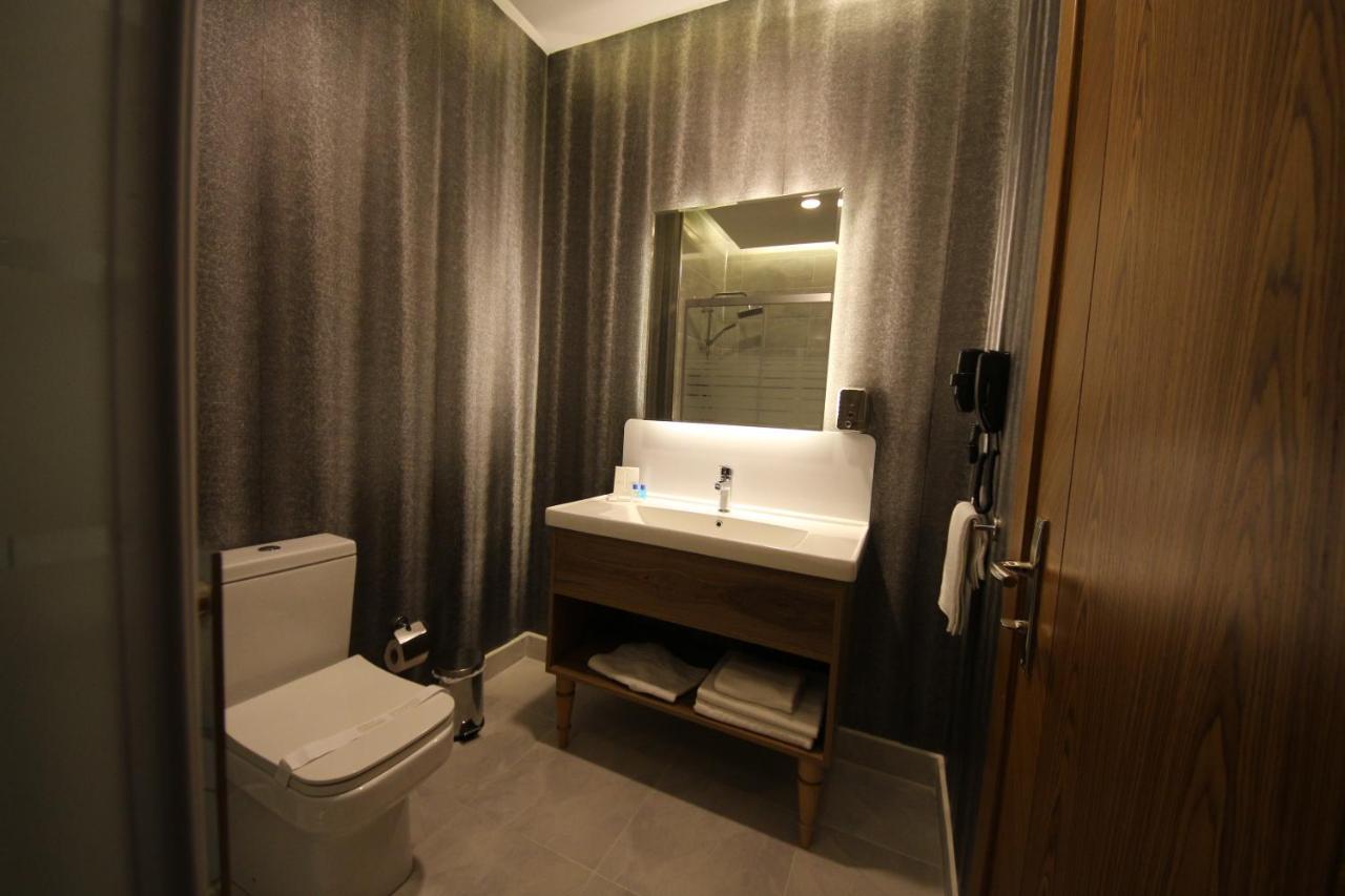 Rose Bay Hotel Маніса Екстер'єр фото