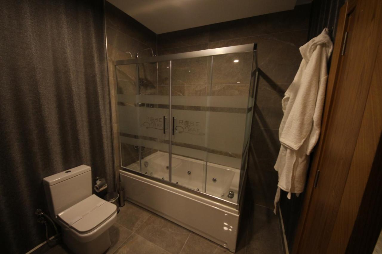 Rose Bay Hotel Маніса Екстер'єр фото