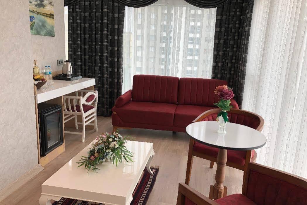Rose Bay Hotel Маніса Екстер'єр фото
